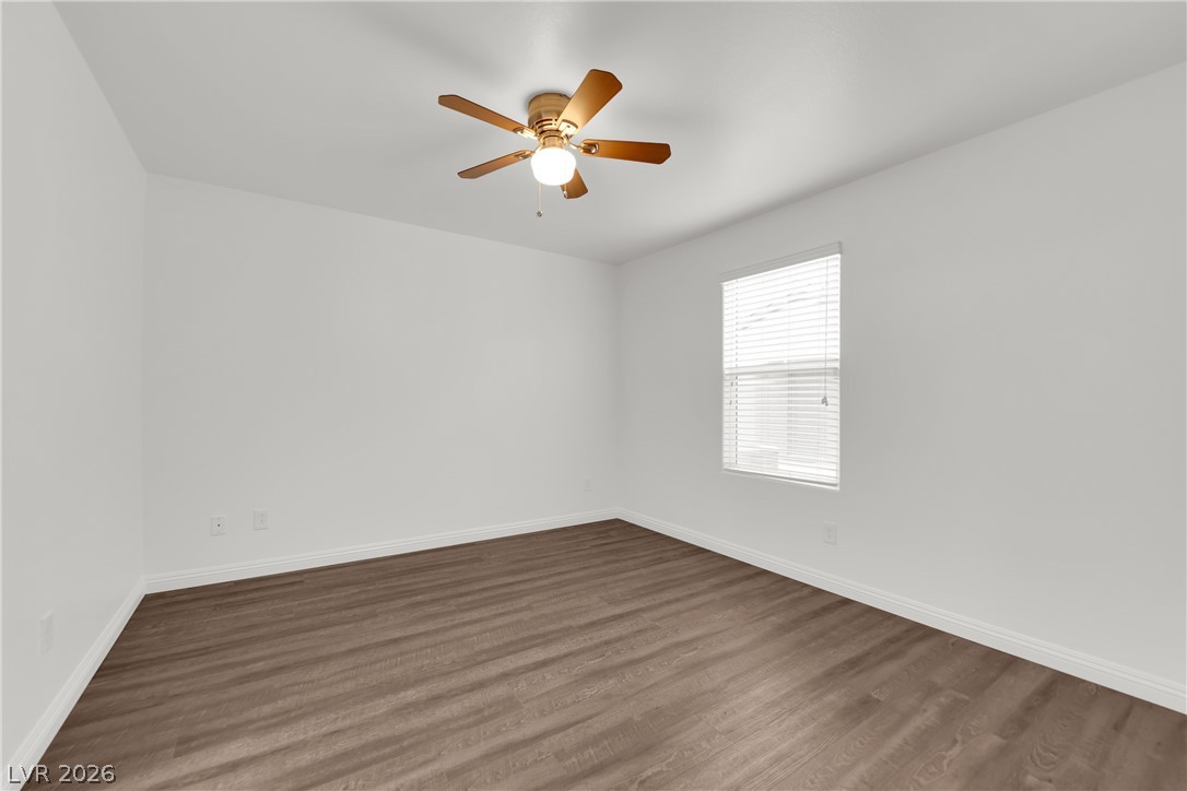 4594 Ingleton Circle Property Photo 4