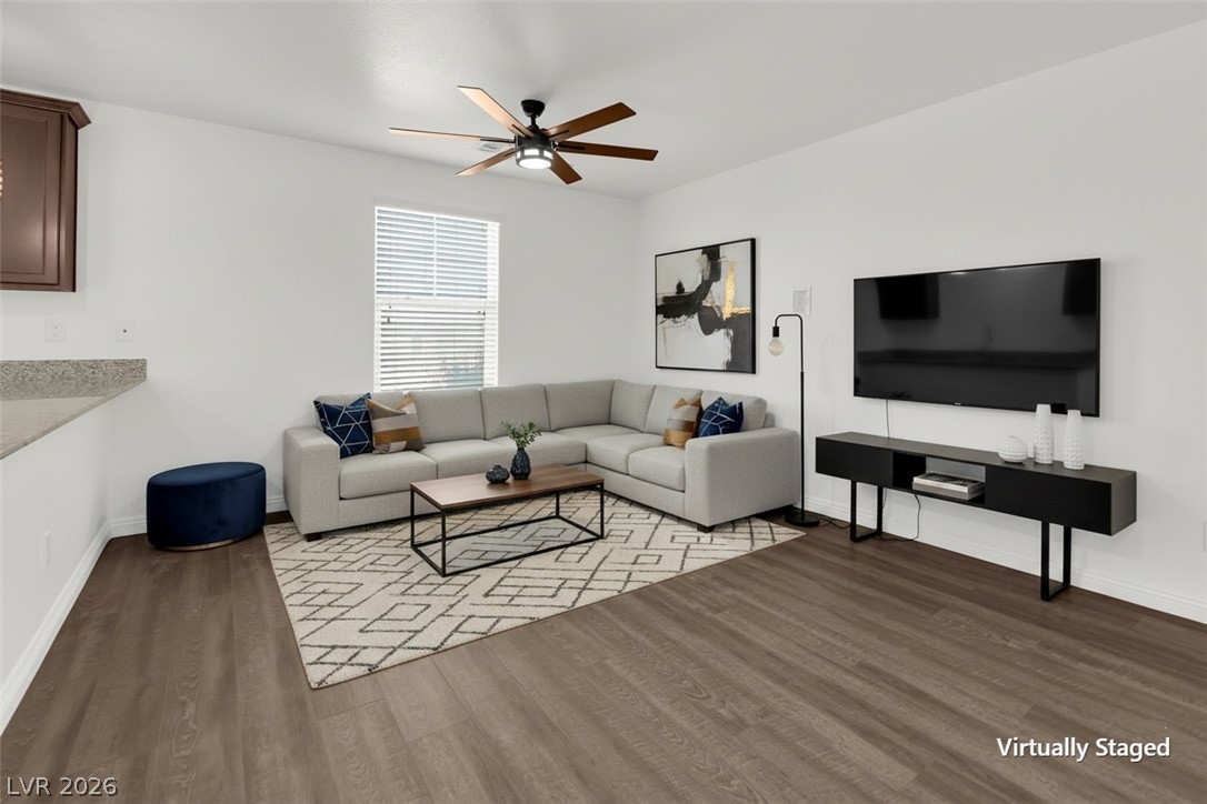 4594 Ingleton Circle Property Photo 8
