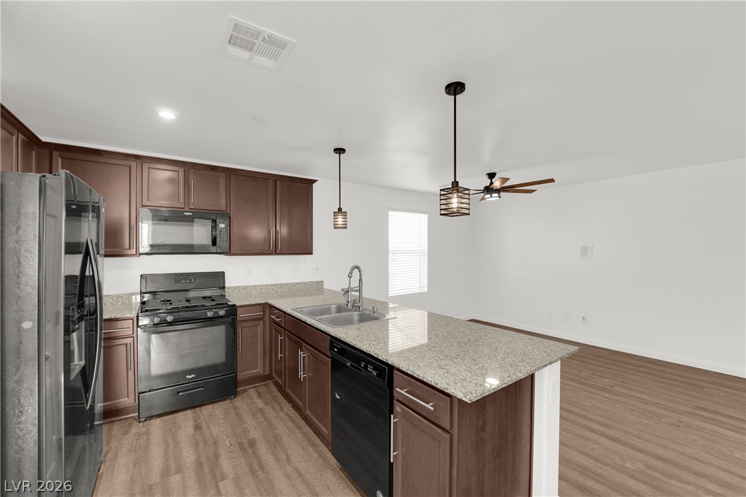 4594 Ingleton Circle Property Photo 10
