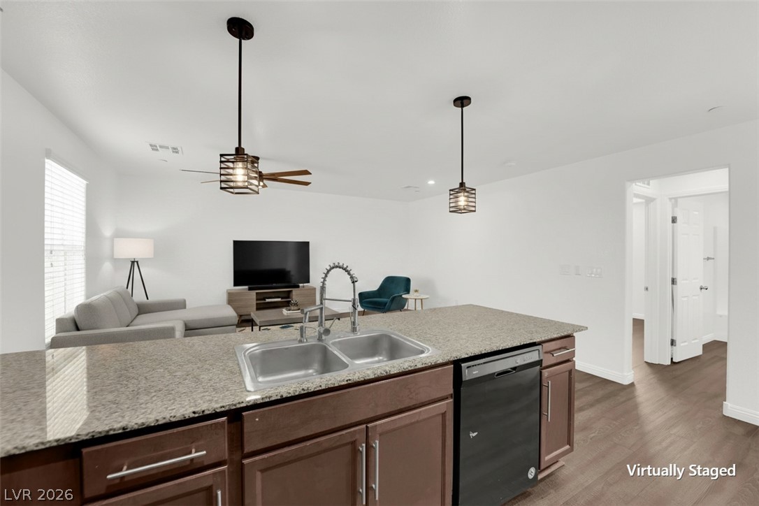 4594 Ingleton Circle Property Photo 11