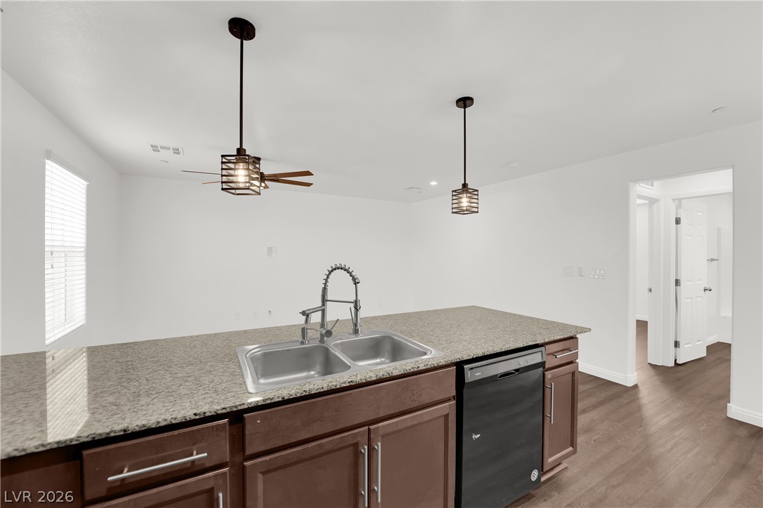 4594 Ingleton Circle Property Photo 12