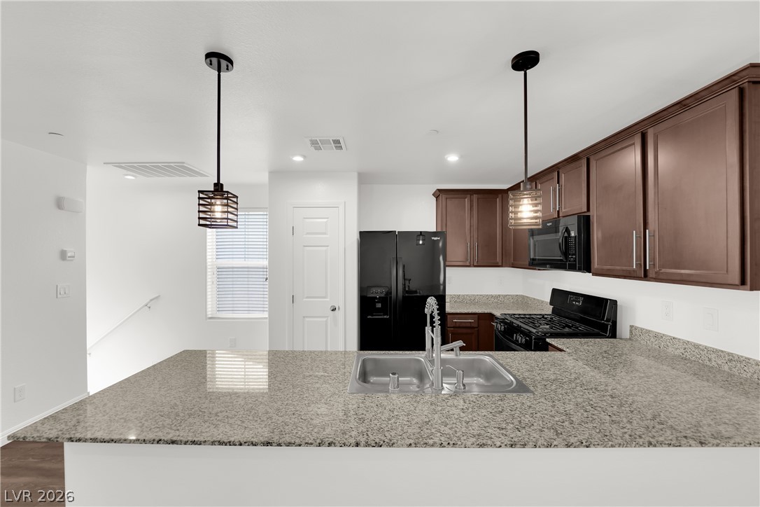 4594 Ingleton Circle Property Photo 15
