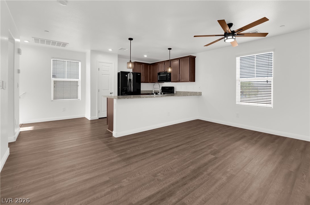 4594 Ingleton Circle Property Photo 21