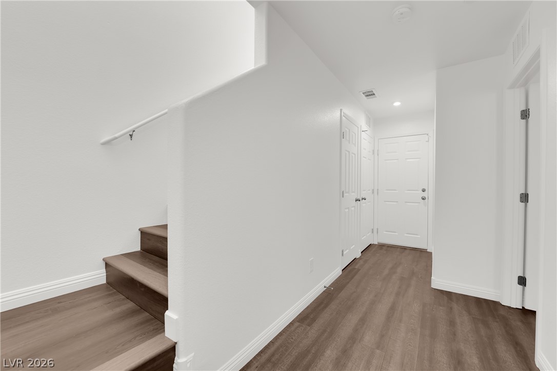 4594 Ingleton Circle Property Photo 22