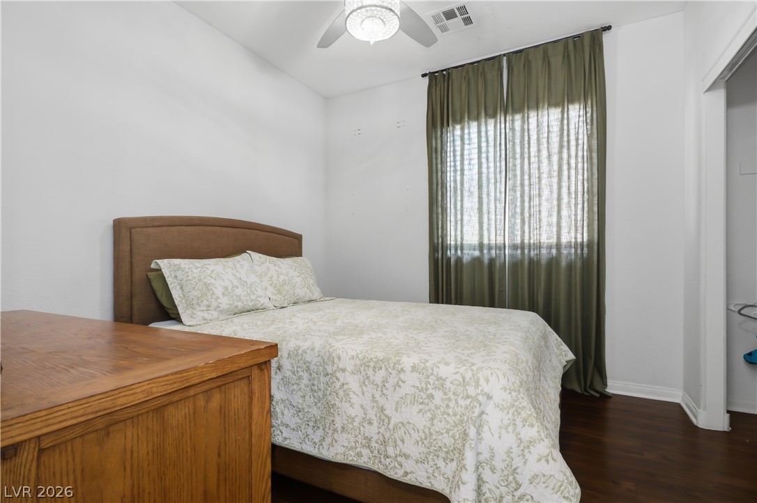 5617 Midnight Breeze Street Property Photo 14