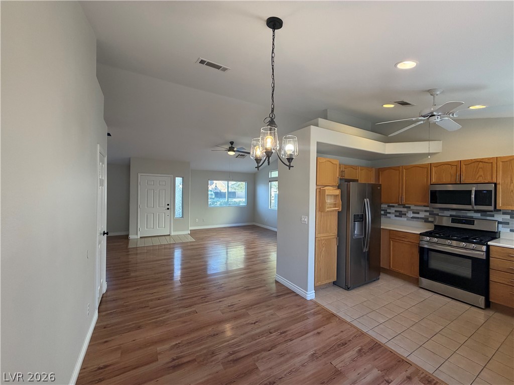 7616 Gosport Avenue Property Photo 7