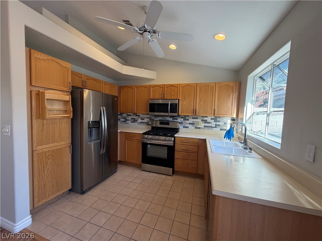 7616 Gosport Avenue Property Photo 8