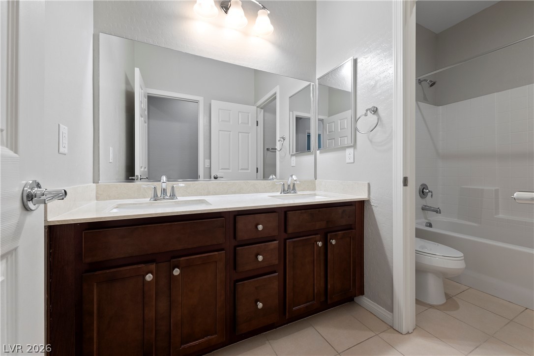 11831 Mino Rio Avenue Property Photo 18