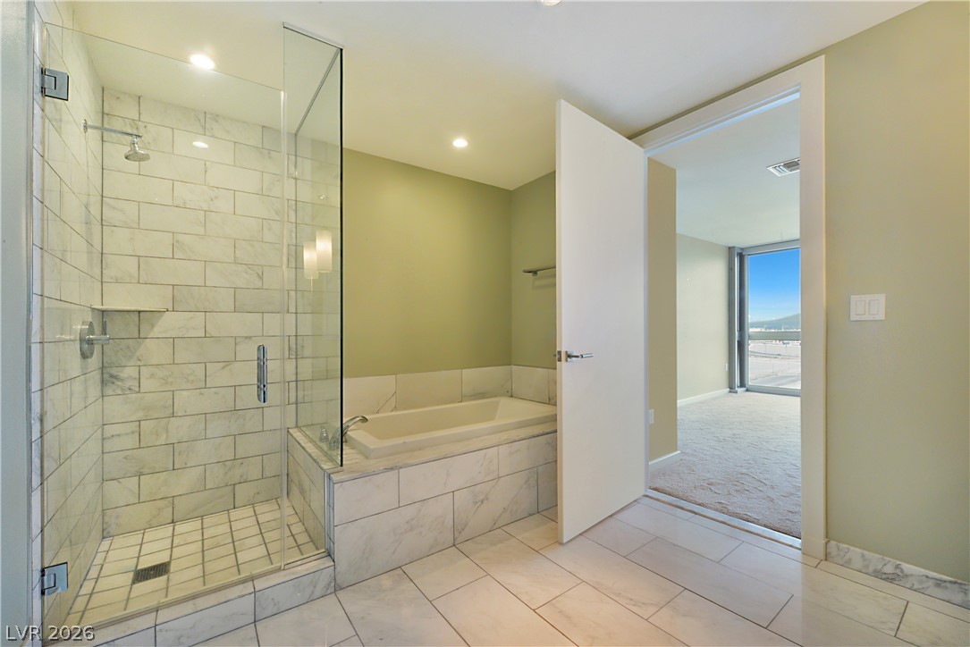 4471 Dean Martin Drive 1404 Property Photo 13