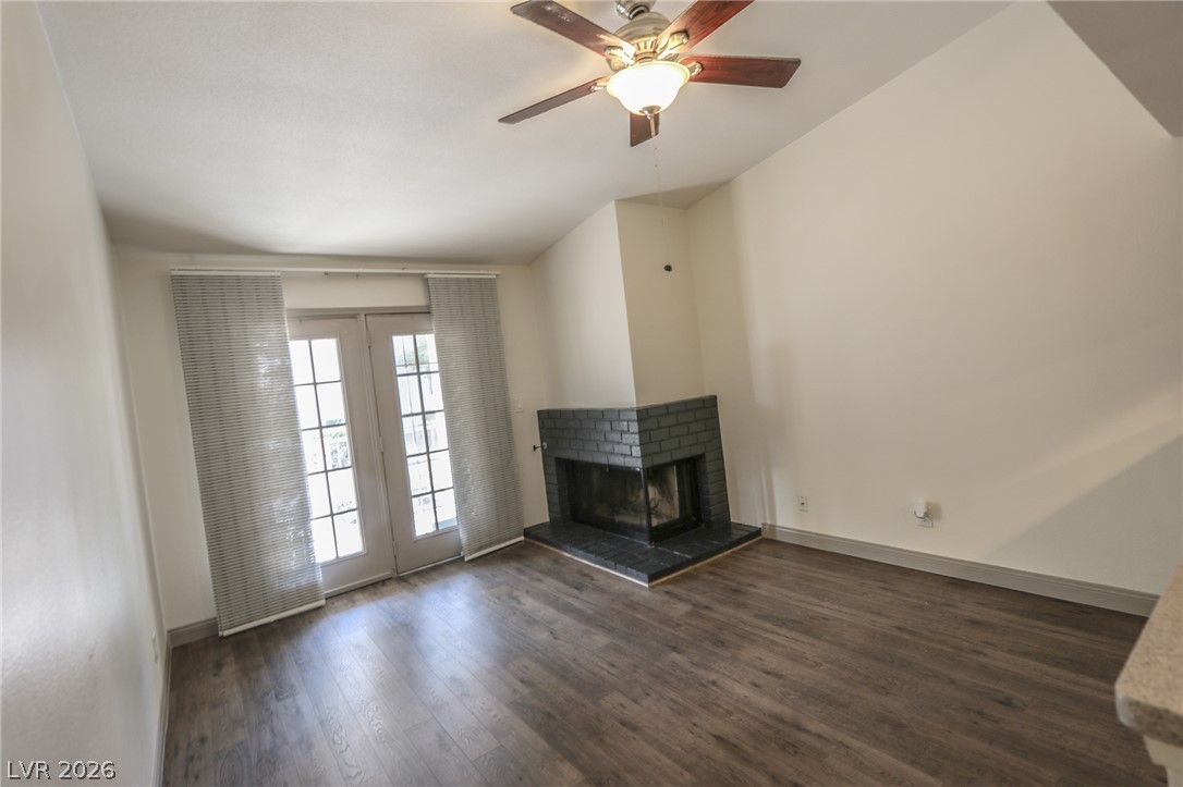 2783 Carnation Lane - Property Photo 15