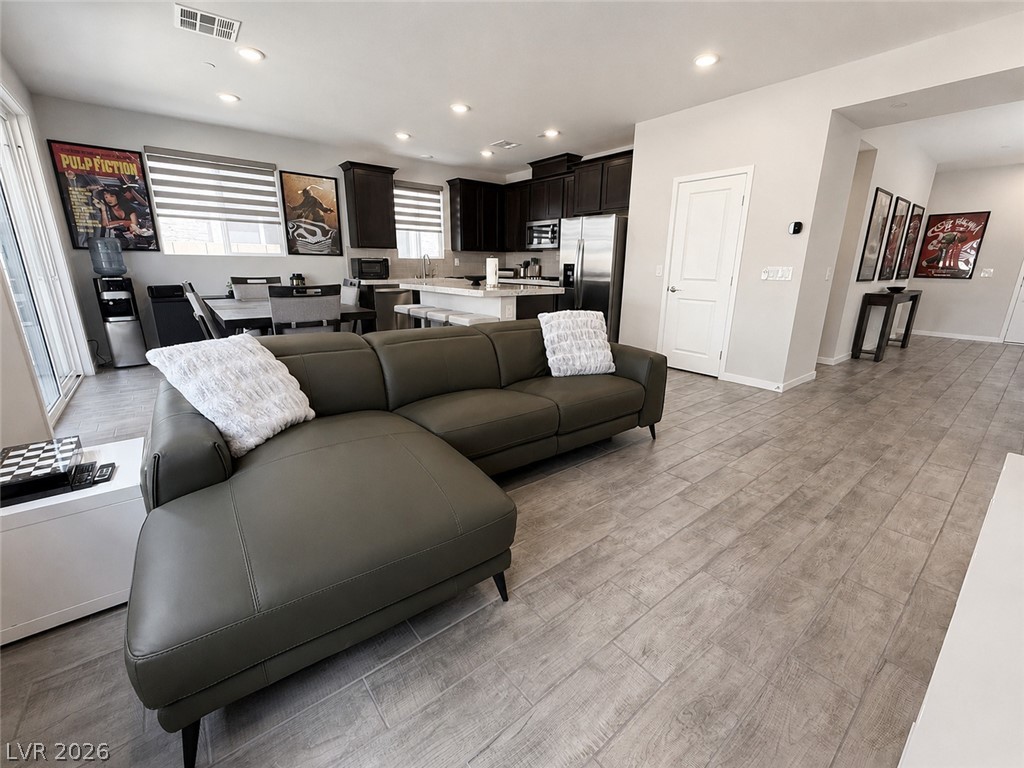 10650 Deibel Avenue Property Photo 6