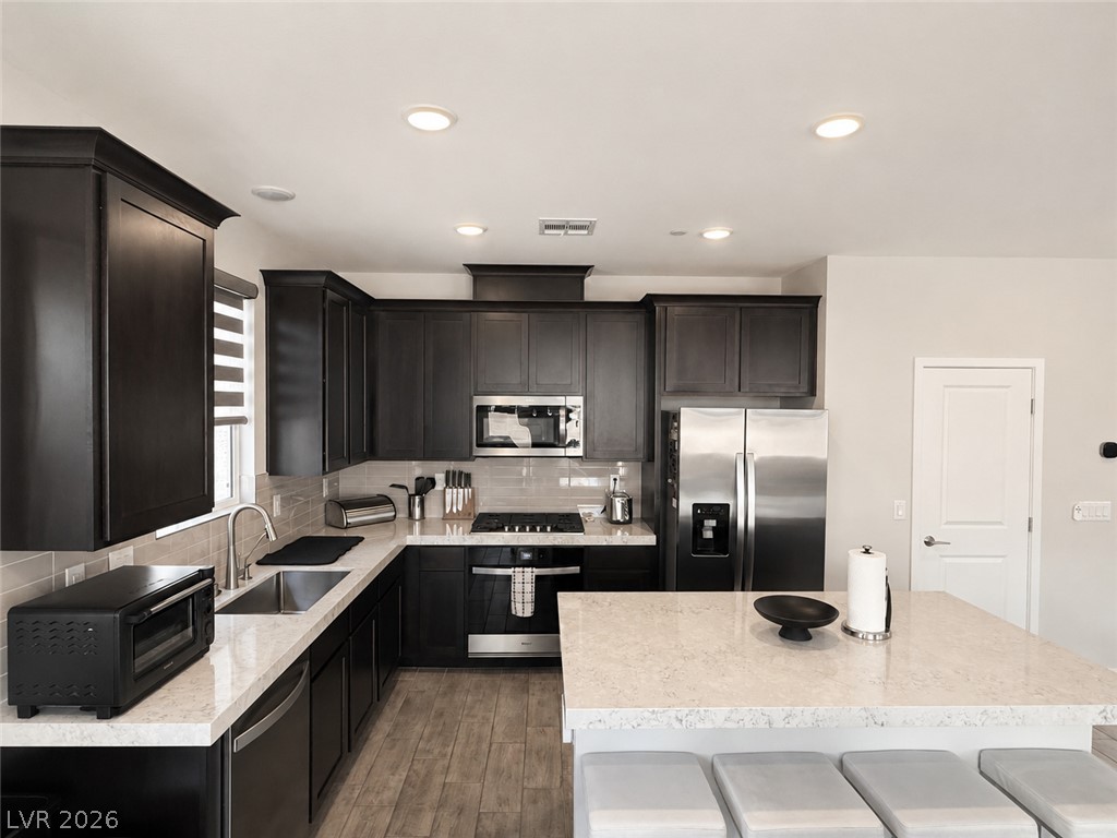 10650 Deibel Avenue Property Photo 9