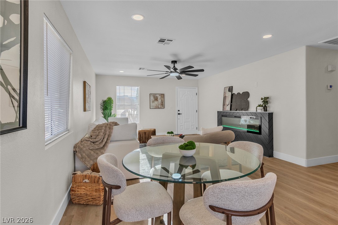 5822 Count Fleet Street Property Photo 9