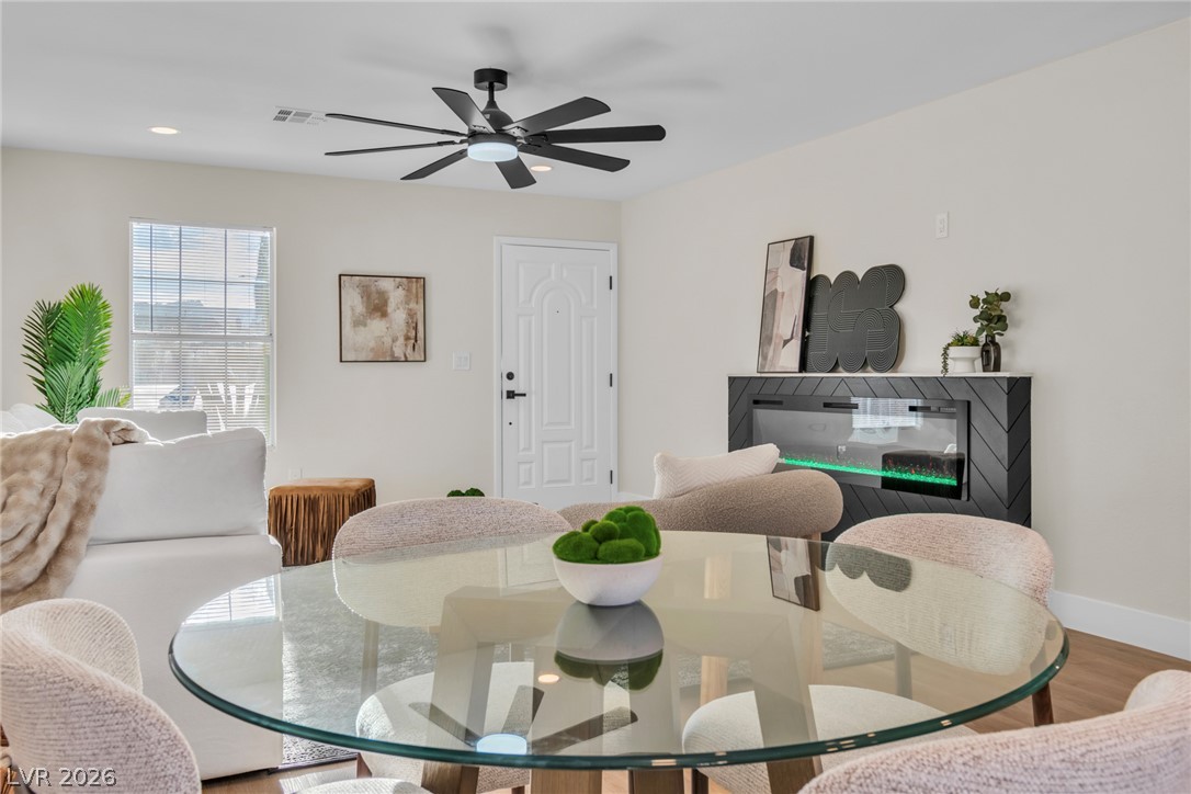 5822 Count Fleet Street Property Photo 16