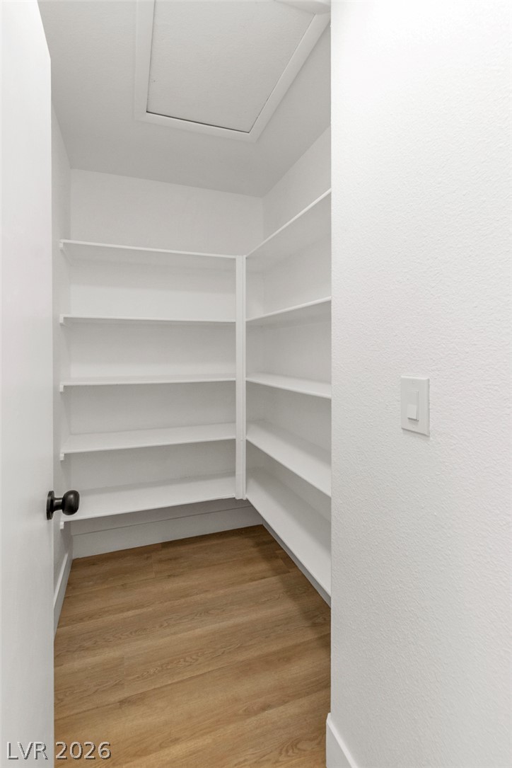 5822 Count Fleet Street Property Photo 27