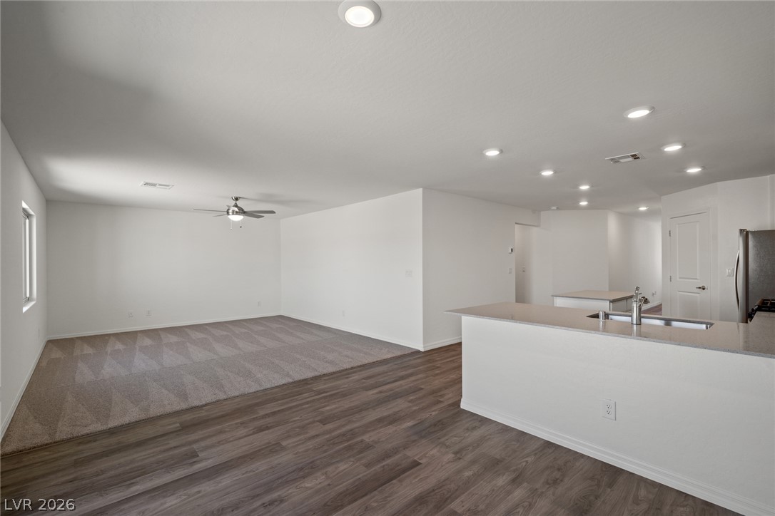 6722 Magnolia River Avenue Property Photo 5
