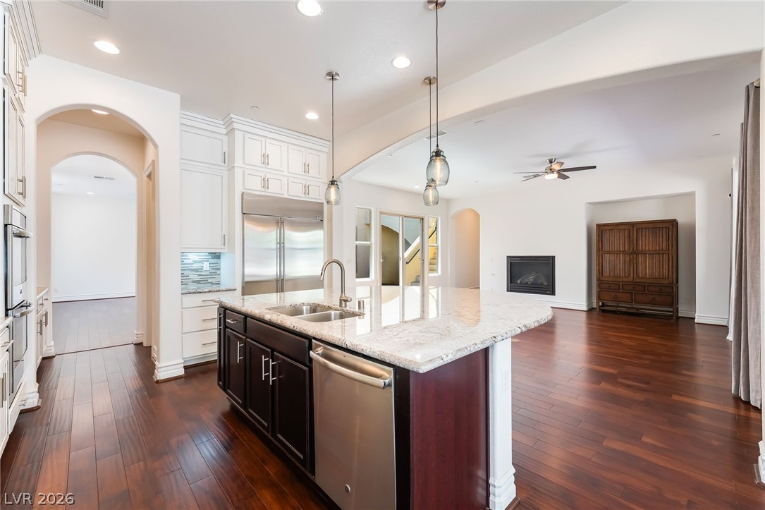 72 Rezzonico Drive Property Photo 20