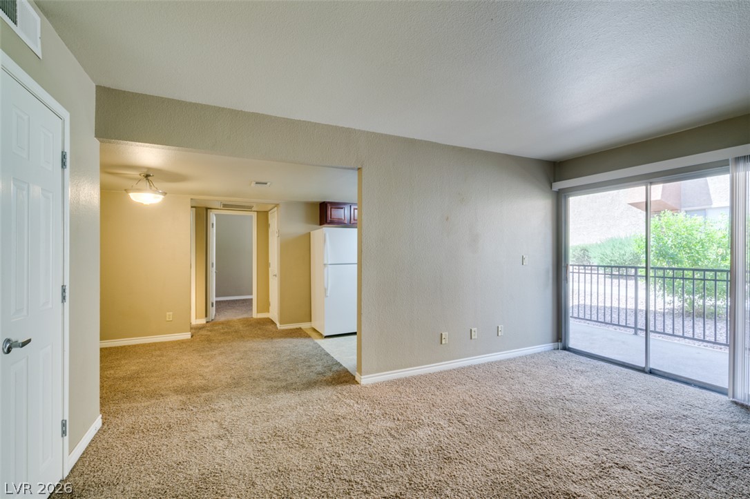 4450 Sandy River Drive 93 Property Photo 5