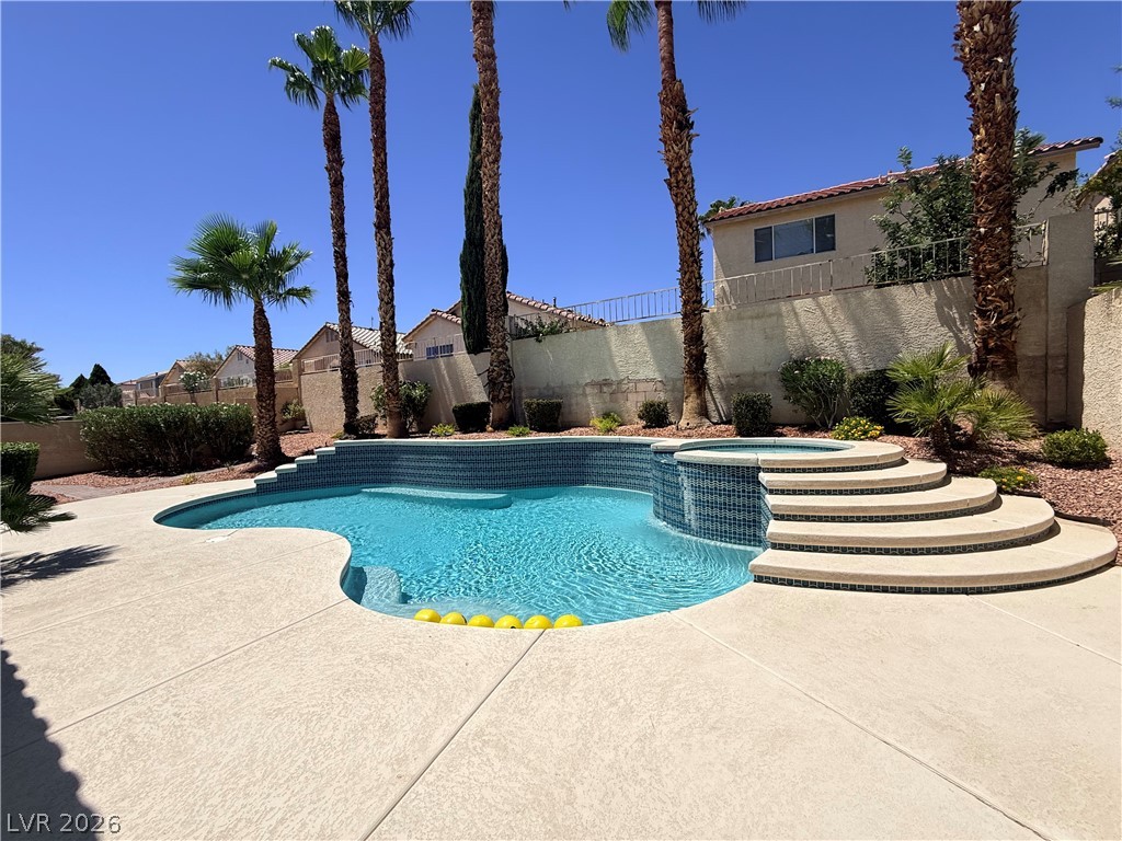 3139 Surf Spray Street Property Photo 3