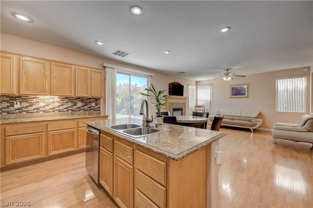 4024 Sea Hero Street Property Photo 18