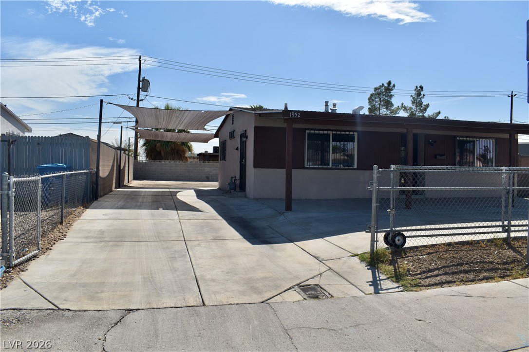 1952 H Street Property Photo 1