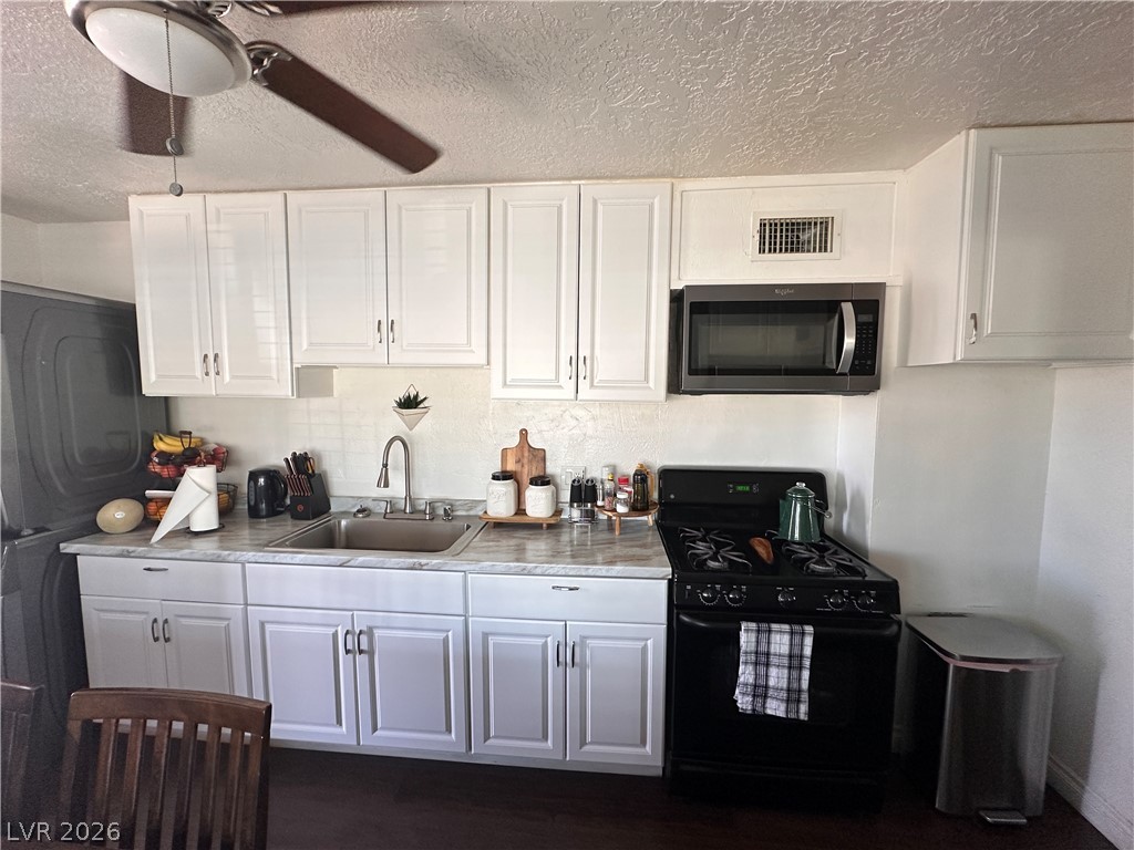 1952 H Street Property Photo 5