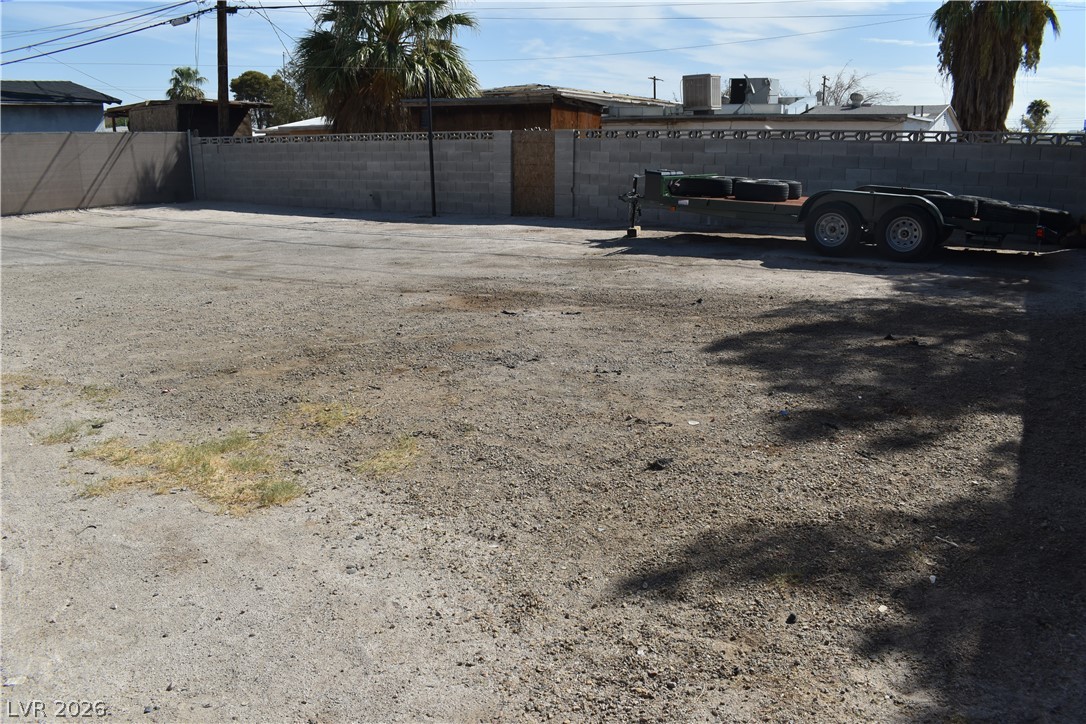1952 H Street Property Photo 21