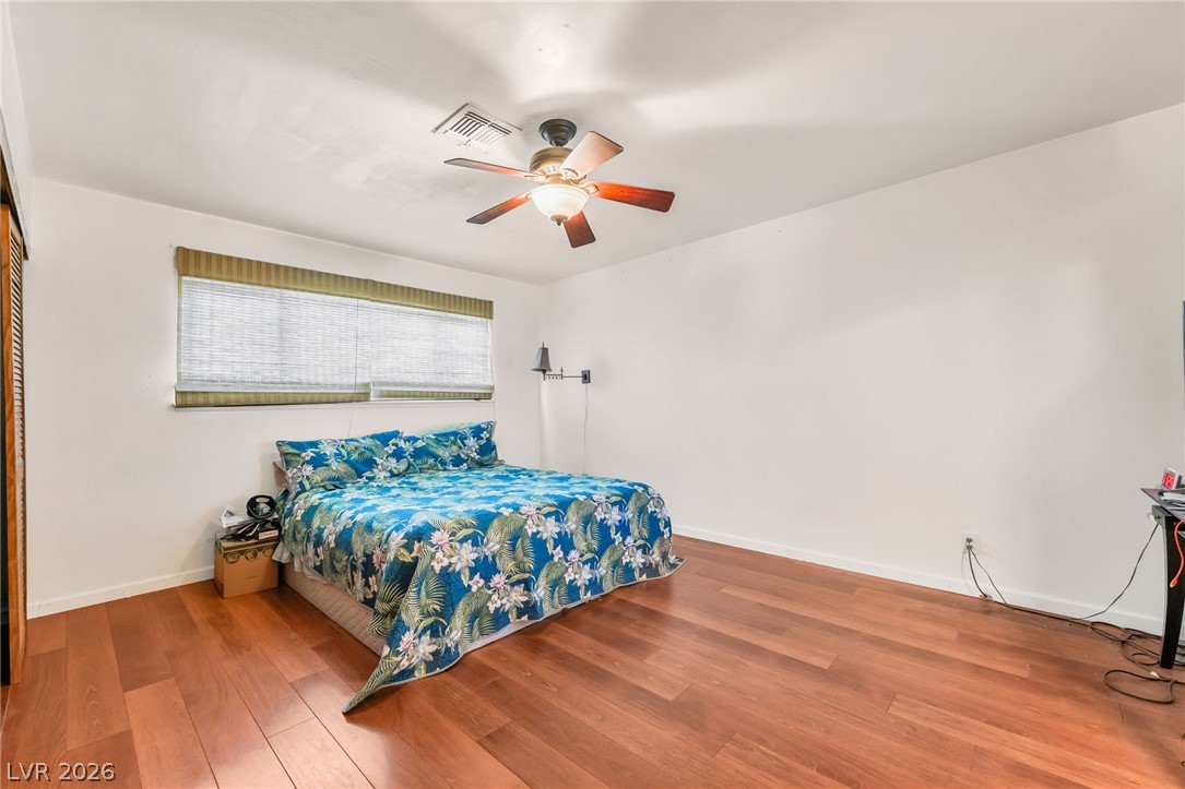 6604 Larchwood Lane Property Photo 14