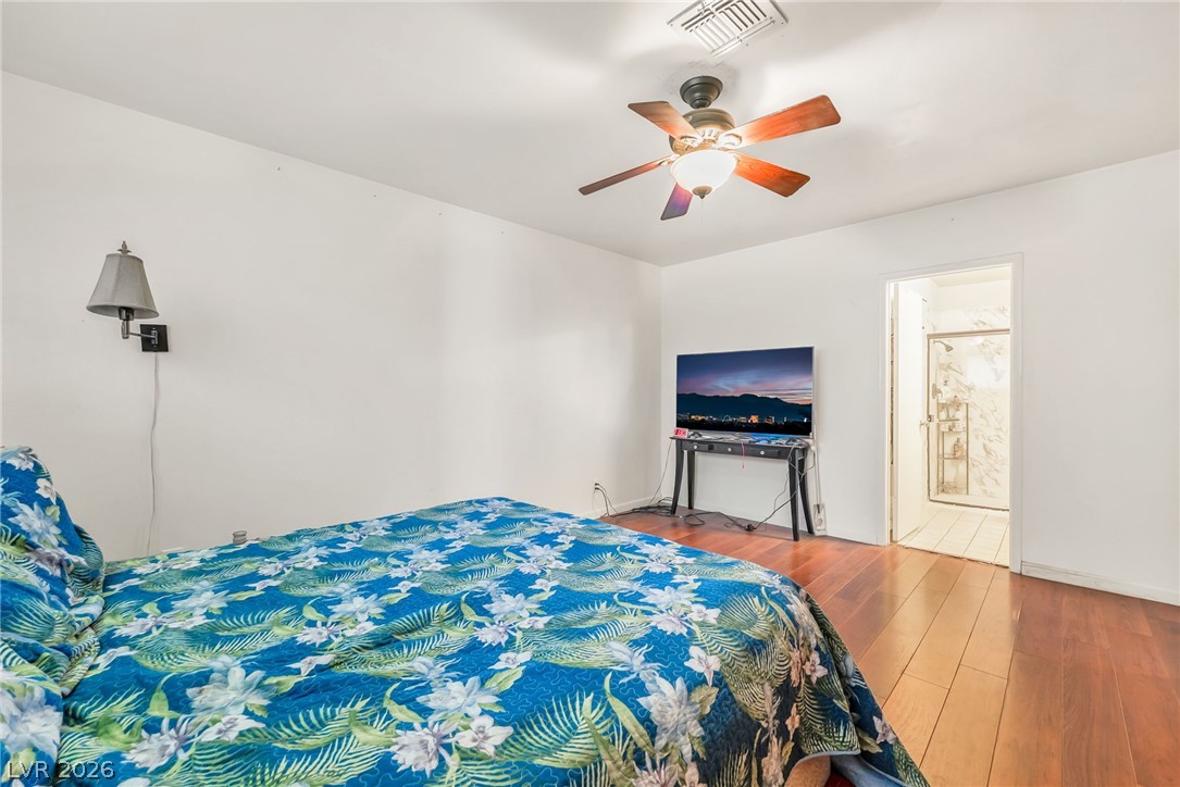 6604 Larchwood Lane Property Photo 15
