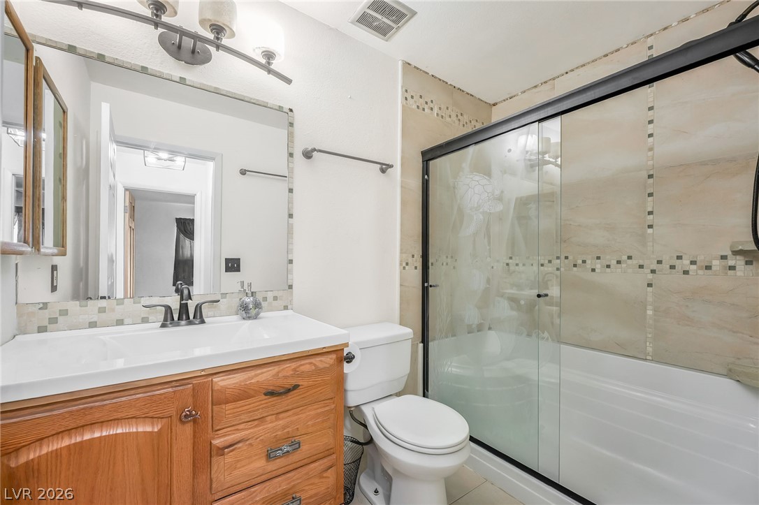 6604 Larchwood Lane Property Photo 20