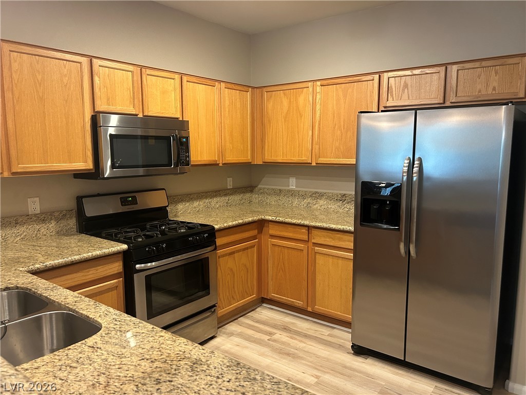 904 Domnus Lane 201 Property Photo 6