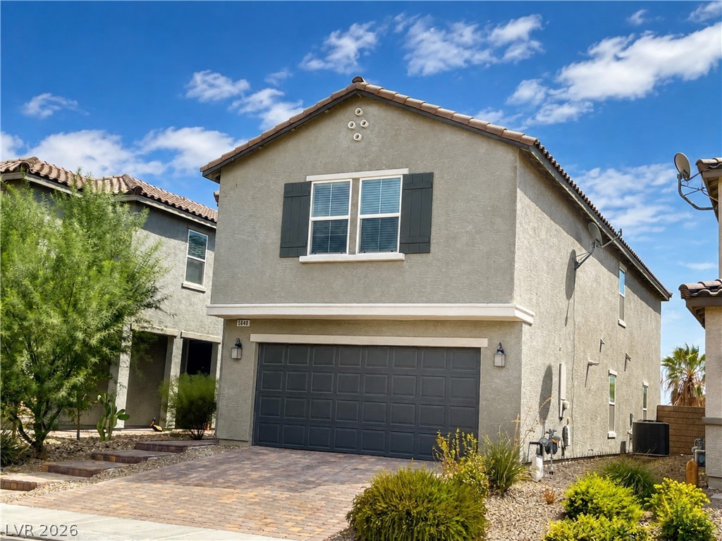 5640 Autumn Cliffs Way Property Photo 2