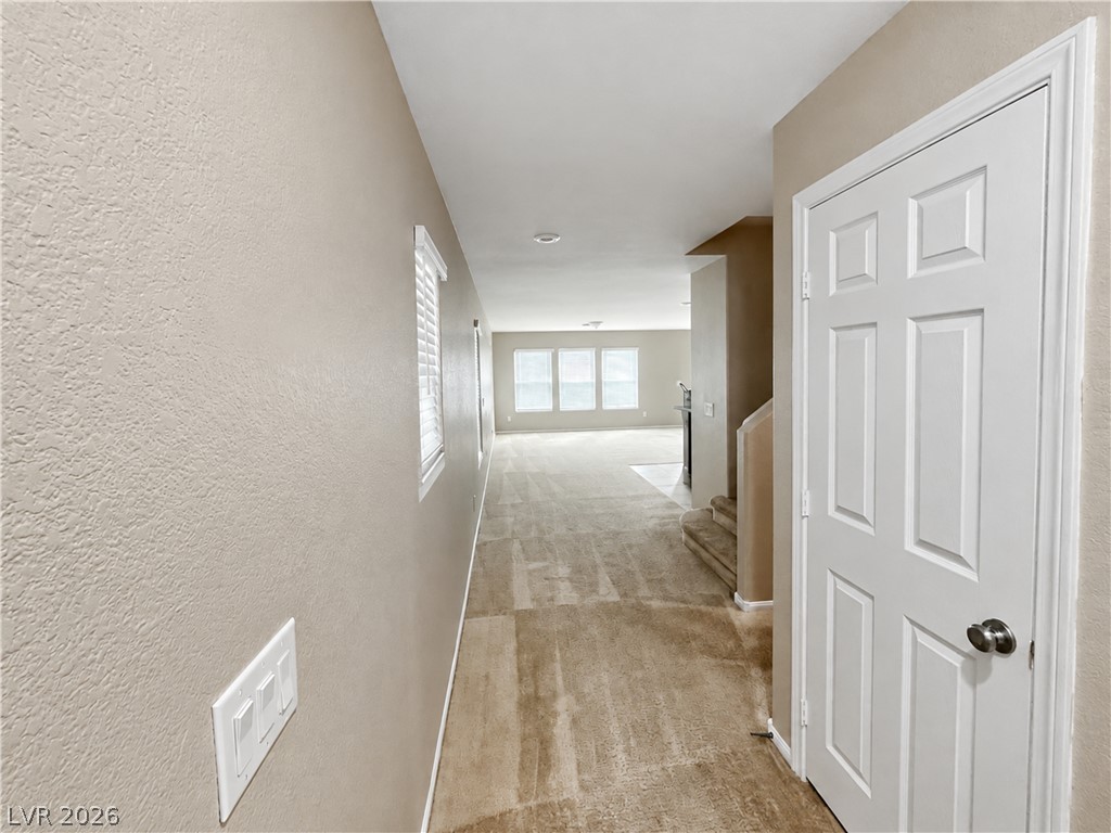 5640 Autumn Cliffs Way Property Photo 3