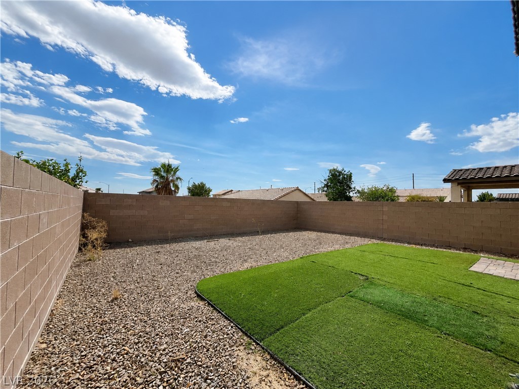 5640 Autumn Cliffs Way Property Photo 33
