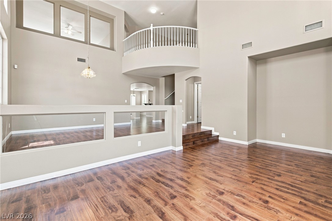1464 European Drive Property Photo 4