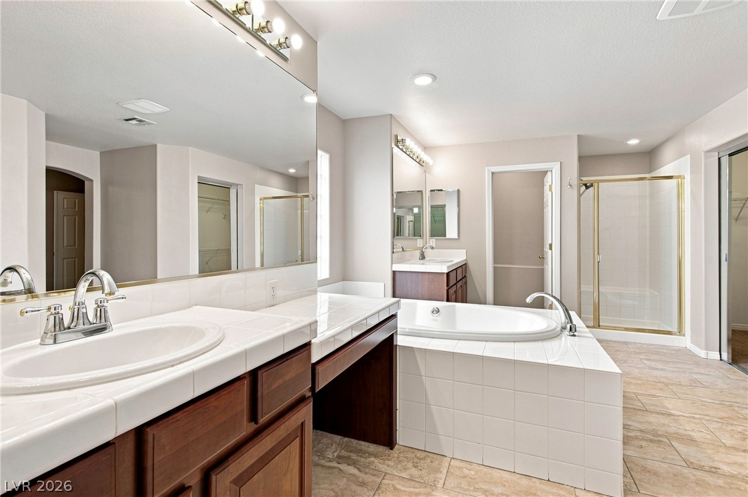 1464 European Drive Property Photo 33