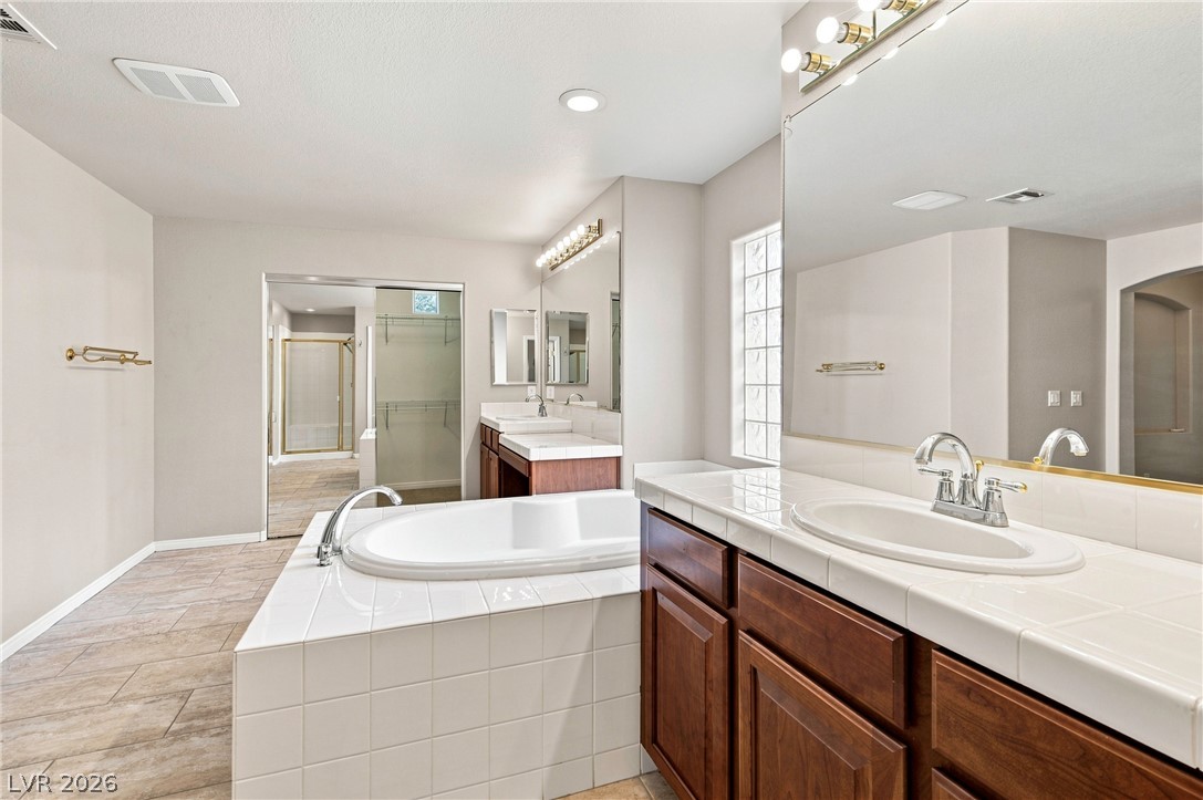 1464 European Drive Property Photo 35