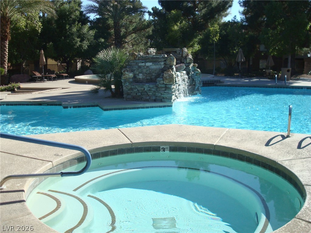 2200 South Fort Apache Road 2199 Property Photo 24
