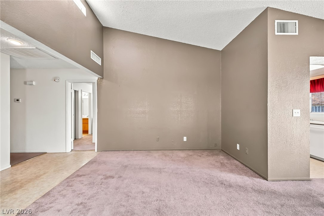 2124 Pebble Creek Lane Property Photo 11