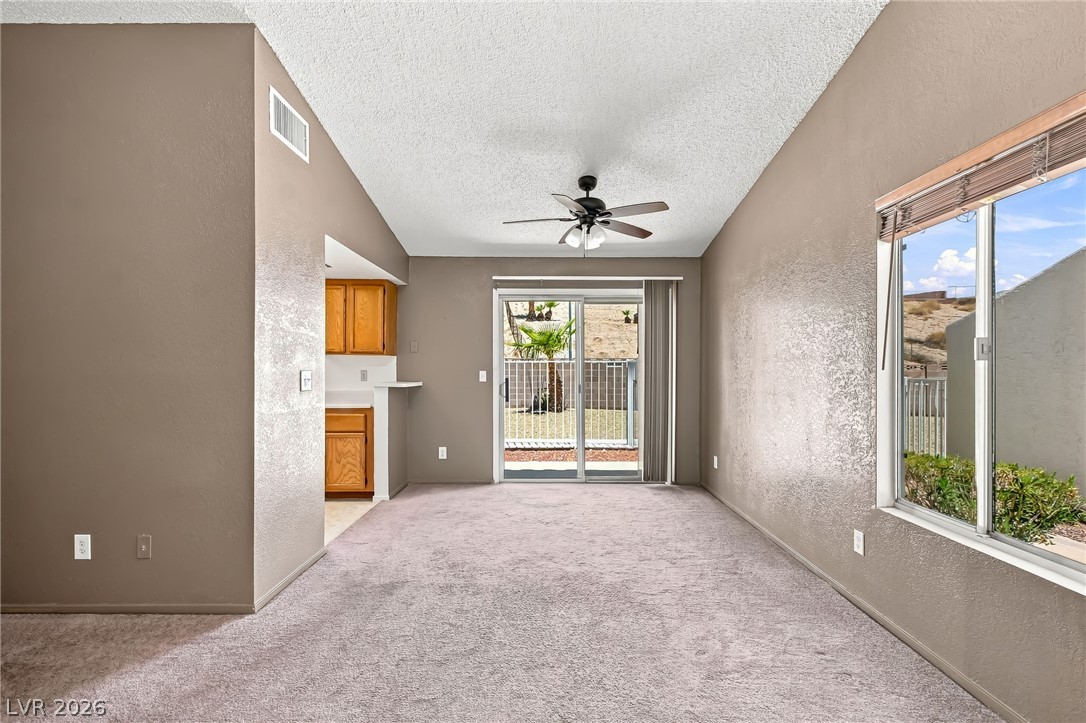 2124 Pebble Creek Lane Property Photo 12