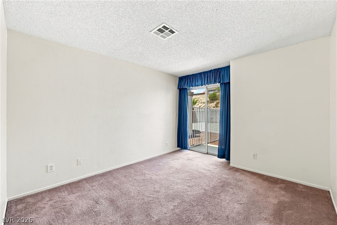 2124 Pebble Creek Lane Property Photo 24