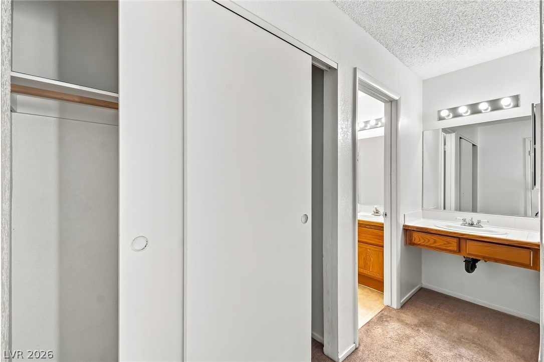 2124 Pebble Creek Lane Property Photo 27