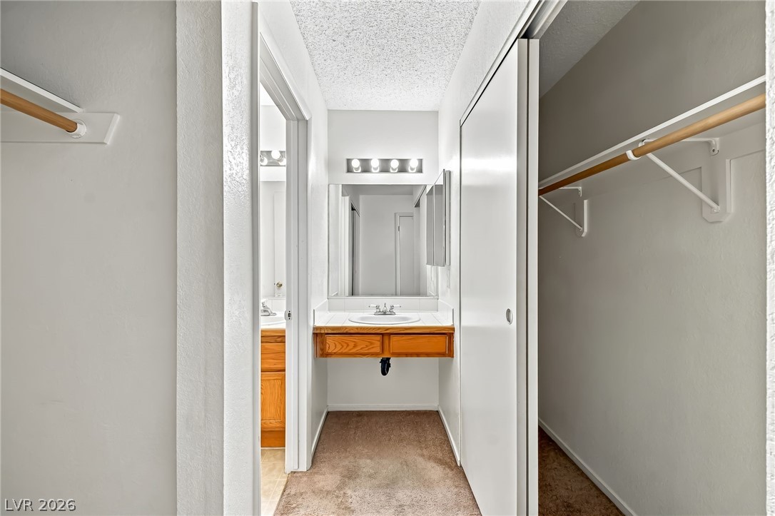 2124 Pebble Creek Lane Property Photo 28