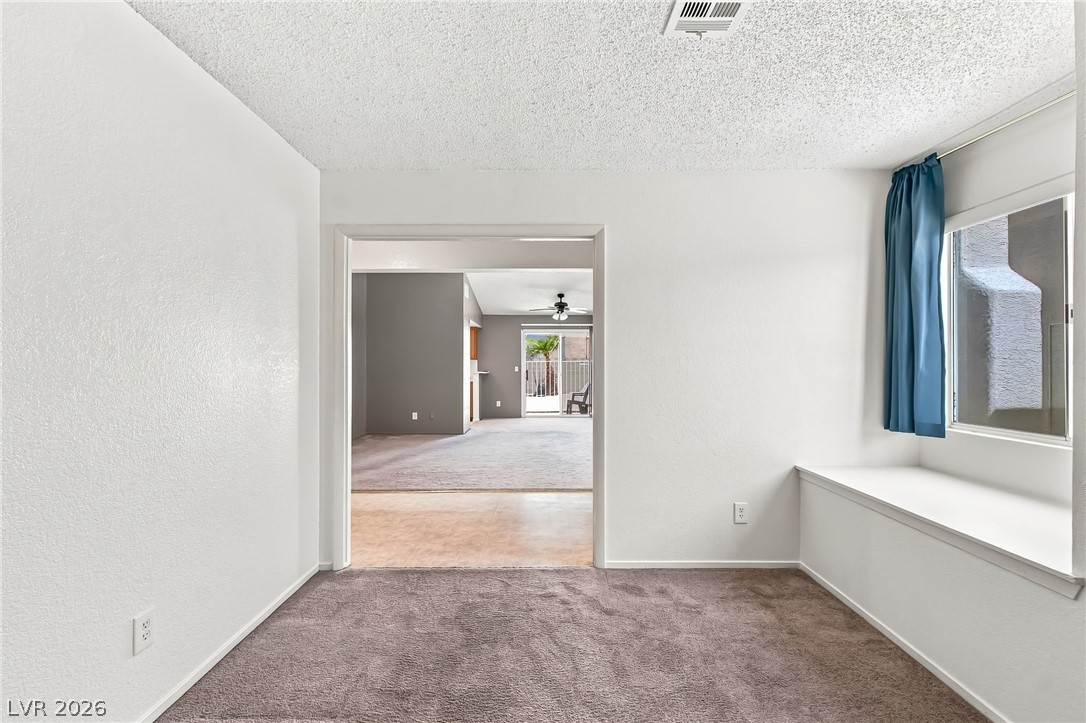 2124 Pebble Creek Lane Property Photo 31