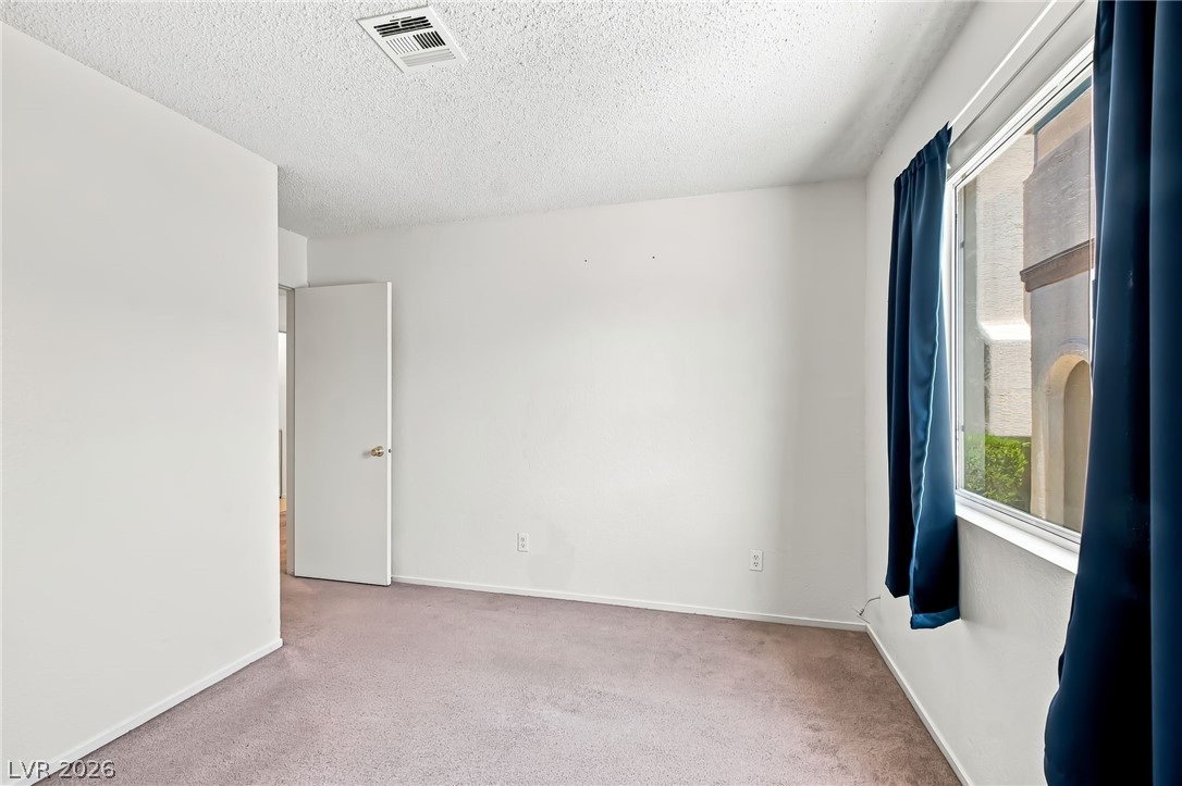 2124 Pebble Creek Lane Property Photo 37