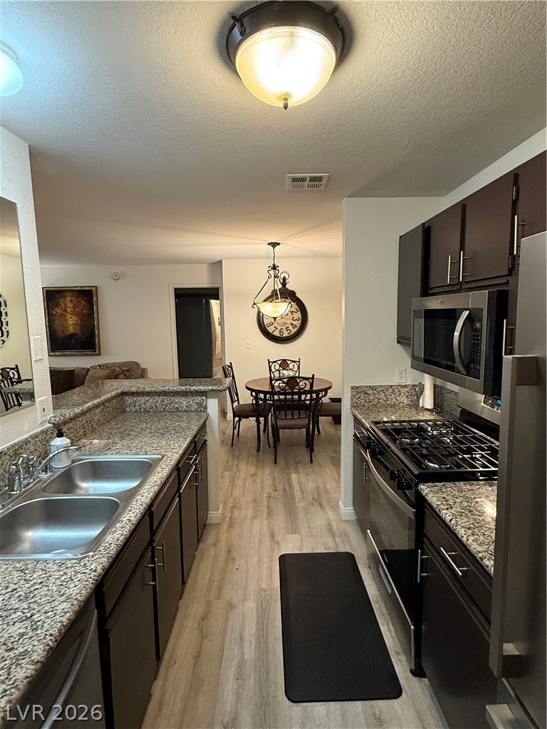 2200 South Fort Apache Road 2172 Property Photo 5