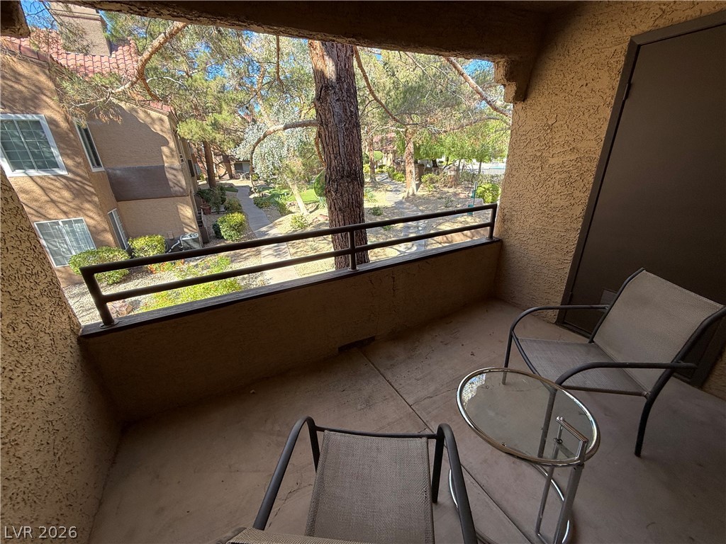 2200 South Fort Apache Road 2172 Property Photo 11
