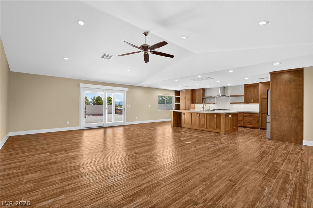 8030 La Cienega Street Property Photo 19