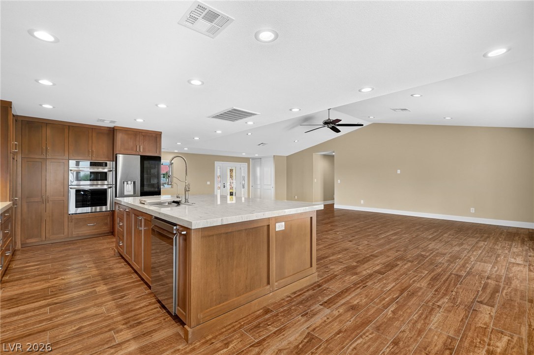 8030 La Cienega Street Property Photo 27