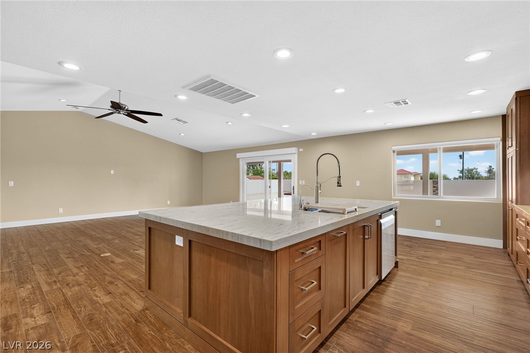 8030 La Cienega Street Property Photo 28